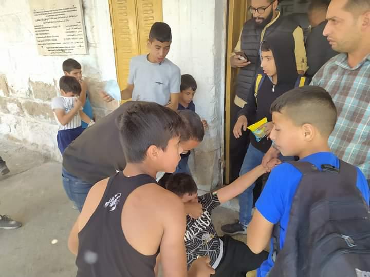 إصابة عشرات الطلاب خلال اعتداء الاحتلال على مدرسة في الخليل-الحياة الجديدة