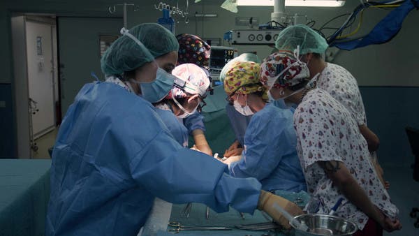 نجاح أول عملية زراعة أمعاء في العالم لطفلة إسبانية