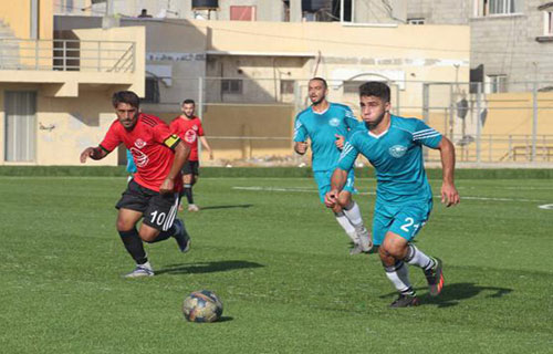 “الذئاب” تنقضّ على المجمع في الوقت القاتل وترتاد القمة والحوانين يحصدون نقاط النصيرات