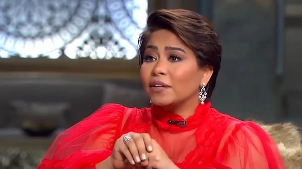ضربها واحتجزها بالمستشفى.. شيرين عبدالوهاب تقاضي شقيقها