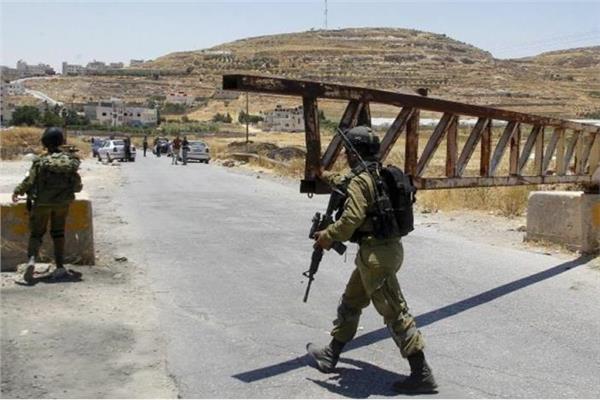 الاحتلال يفرض إغلاقًا على الضفة الغربية وغزة
