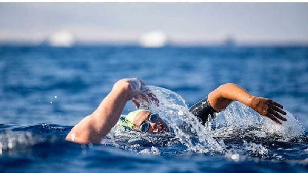  بالفيديو.. مريم بن لادن تسبح من السعودية إلى مصر