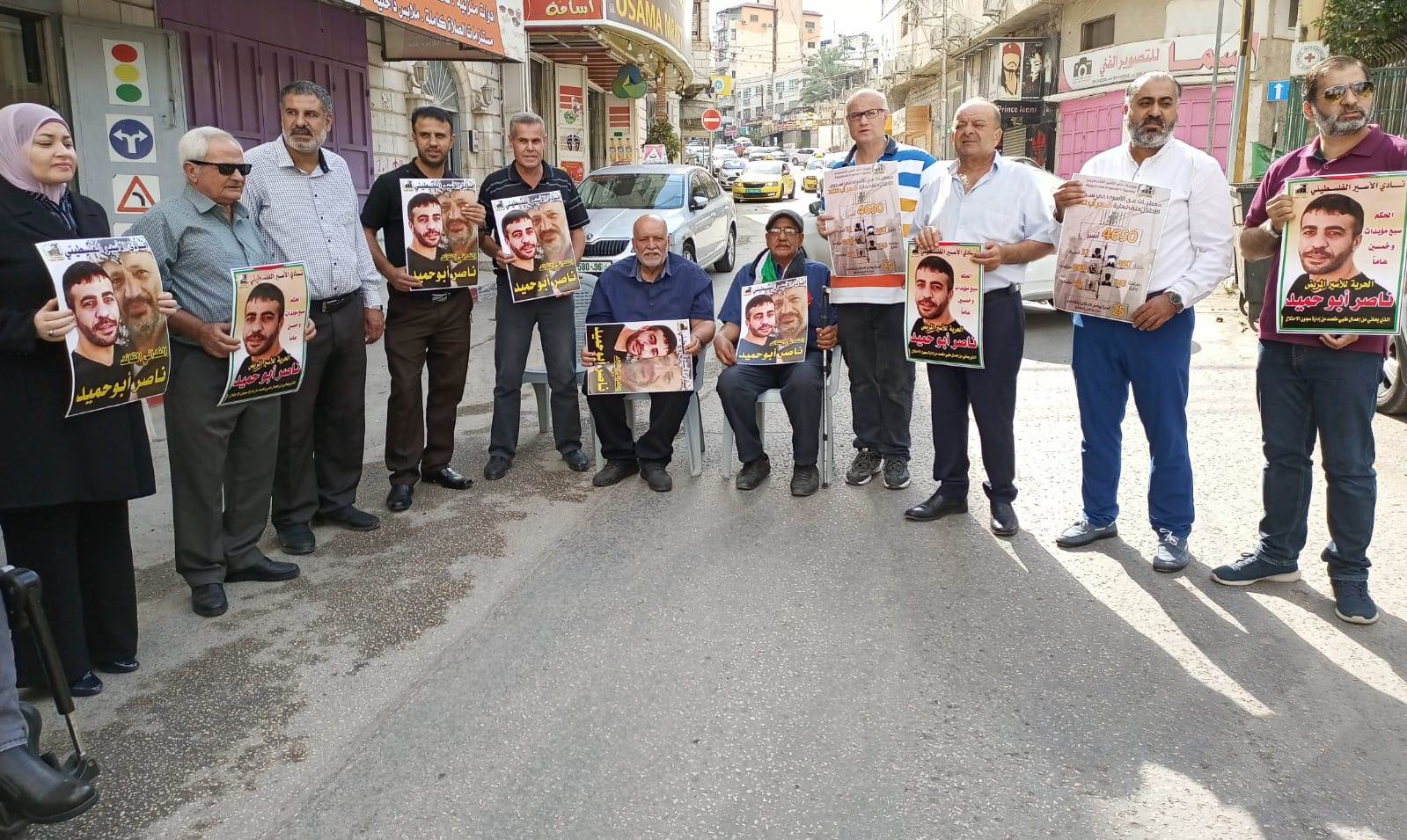 أهالي الأسرى يناشدون أحرار العالم الضغط على الاحتلال لإطلاق سراح الأسير ناصر ابو حميد-الحياة الجديدة