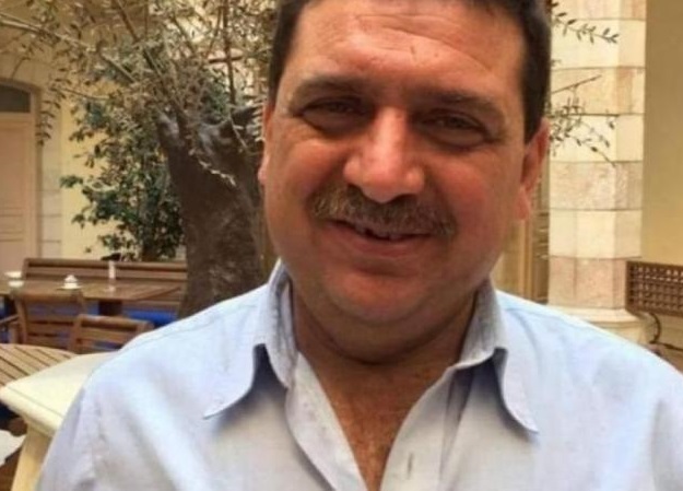 رئيس الوزراء ينعى الصحفي صخر أبو عون-الحياة الجديدة