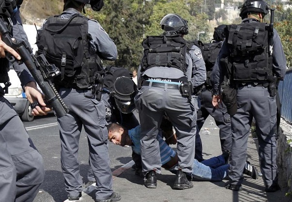 الاحتلال يعتقل شابين من القدس-الحياة الجديدة