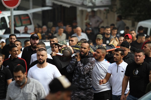 جماهير شعبنا تشيّع جثمان الشهيد صلاح بريكي-الحياة الجديدة