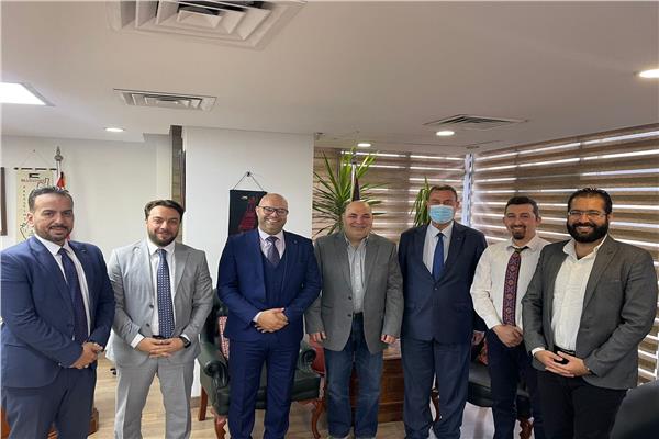 السفير دياب اللوح يلتقي مطوري تطبيق «مسلك» لشركة «نافياتكس» الفلسطينية