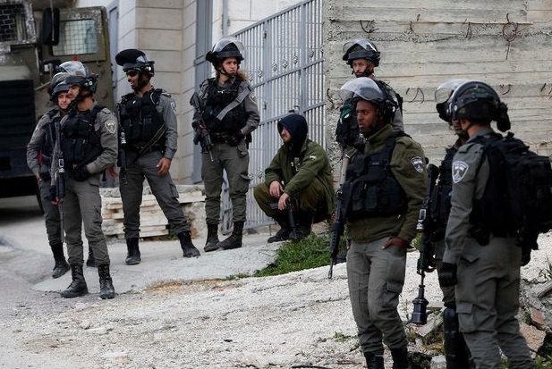 الاحتلال يقتحم منزل أسير في القدس المحتلة-الحياة الجديدة