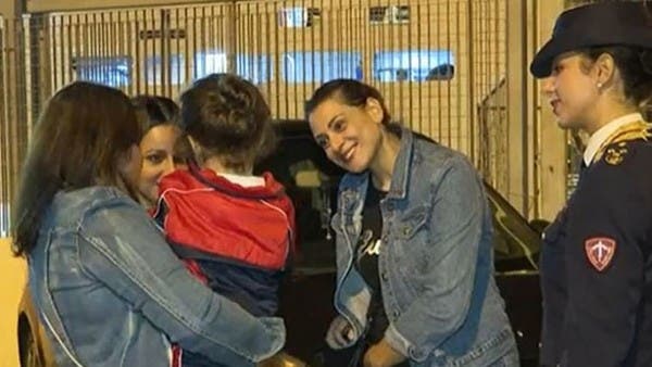 أبحرت وحيدة لإيطاليا.. طفلة تونس لا تنفك تسأل عن أمها