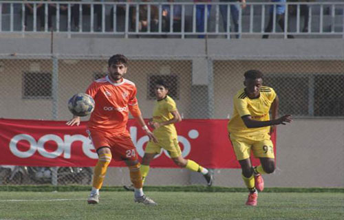 “الغواصات” الصفراء.. تعادل مخيّب للطموحات أمام “الطواحين”