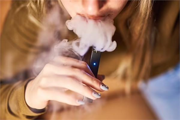 «دراسة»: السجائر الإلكترونية تسبب عدم انتظام ضربات القلب