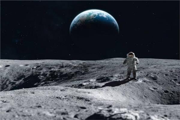 علماء يتوصلون إلى اكتشافات جديدة حول النشاط البركاني على سطح القمر 