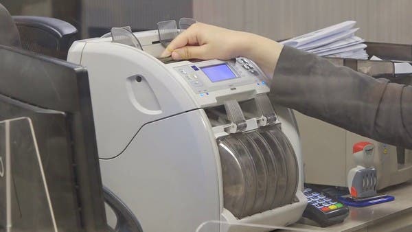 في هبوط غير مسبوق.. الدولار يكسر حاجز 23 جنيها مصريا