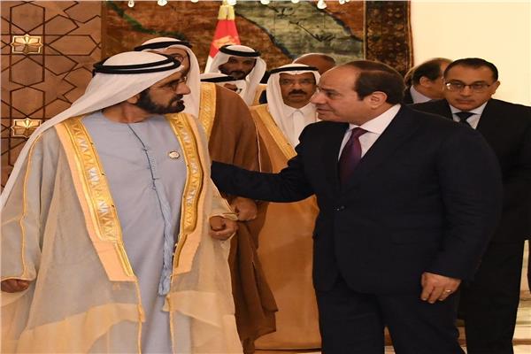 أنور قرقاش: تشرفت بحضور لقاء الشيخ محمد بن راشد والرئيس عبدالفتاح السيسي