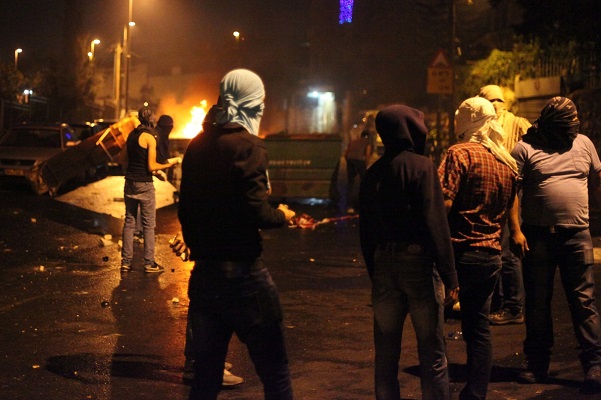 مواجهات مع الاحتلال في مخيم شعفاط والطور-الحياة الجديدة