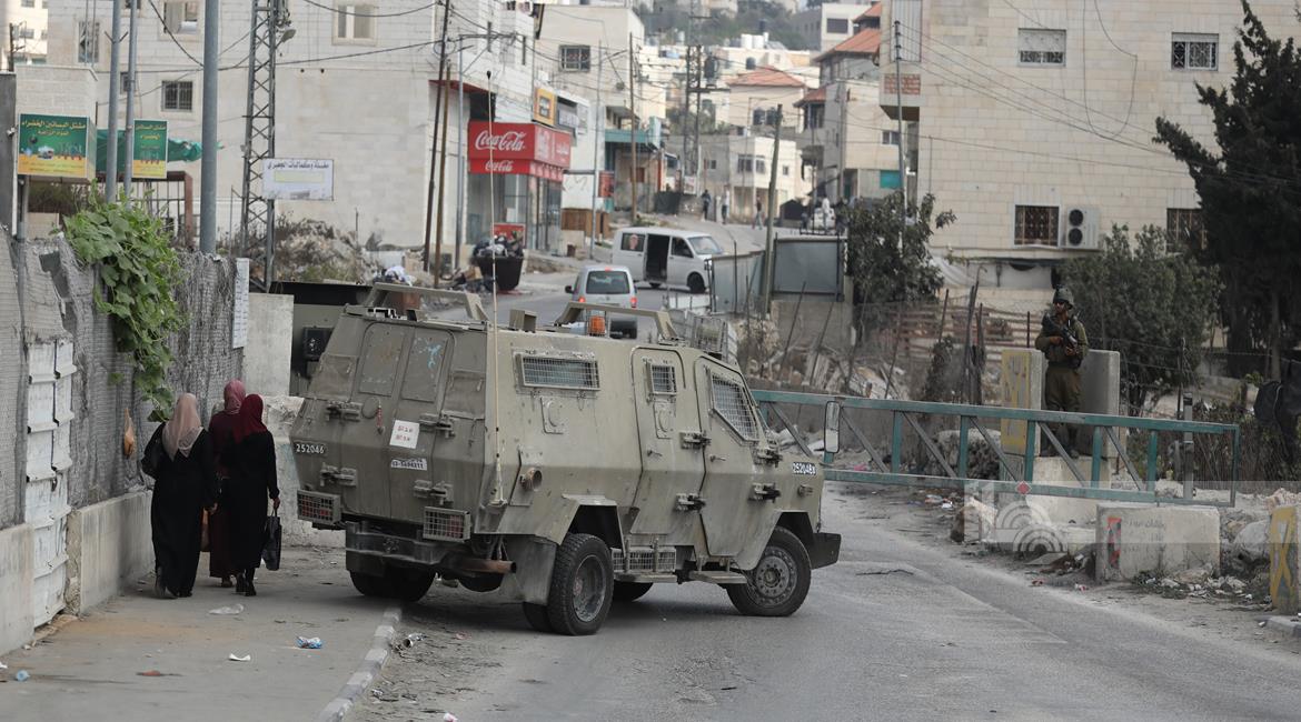 الاحتلال يأخذ قياسات منزل الشهيد الجعبري في الخليل-الحياة الجديدة