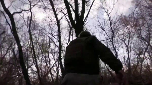 الثلج ومياه الأمطار يغمران خنادق الجنود الأوكرانيين في دونباس