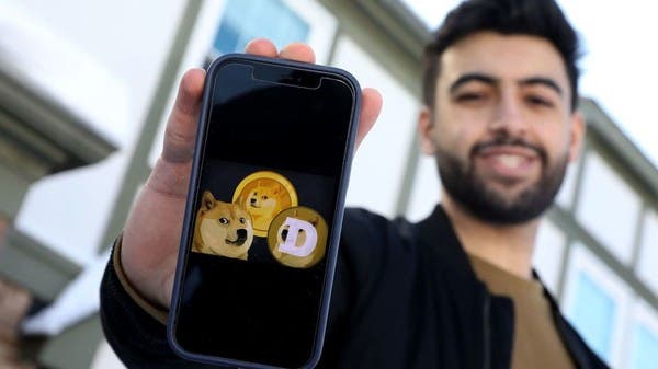 صفقة دوجكوين النائمة منذ 9 سنوات تستيقظ فجأة.. والعملة ترتفع 117%