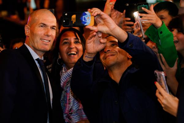 زيدان سيتولى الإشراف على تدريب منتخب بلاده بعد كأس العالم