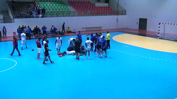 وفاة لاعب أردني توقف قلبه مرتين خلال مباراة