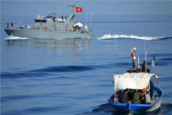 سلطات تونس تحبط 12 محاولة هجرة غير شرعية وتنقذ 405 مهاجرين من الغرق