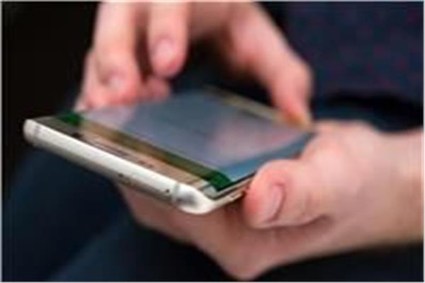 احذر 4 تطبيقات تخترق هاتفك.. احذفها فورًا