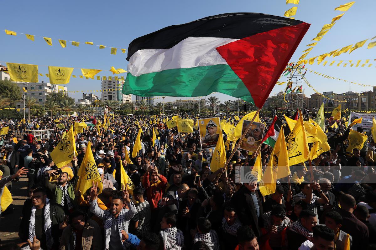 متمسكون بالأهداف والثوابت التي كرسها القائد الرمز الشهيد ياسر عرفات ورفاقه المؤسسين-الحياة الجديدة