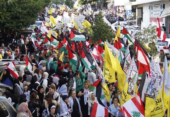 مسيرة حاشدة وفاء لنهج الرئيس الشهيد ياسر عرفات في بيروت-الحياة الجديدة