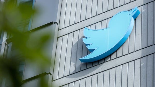 بدون سابق إنذار.. “تويتر” تلغي عقود 4400 عامل بنظام التعاقد 