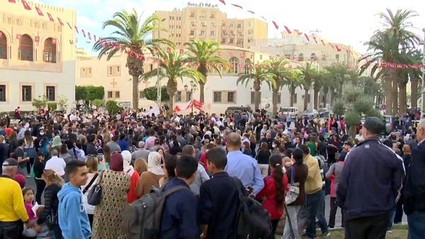 احتجاجات في مدينة صفاقس التونسية لمطالبة الحكومة بالتدخل الفوري لإنهاء أزمة النفايات