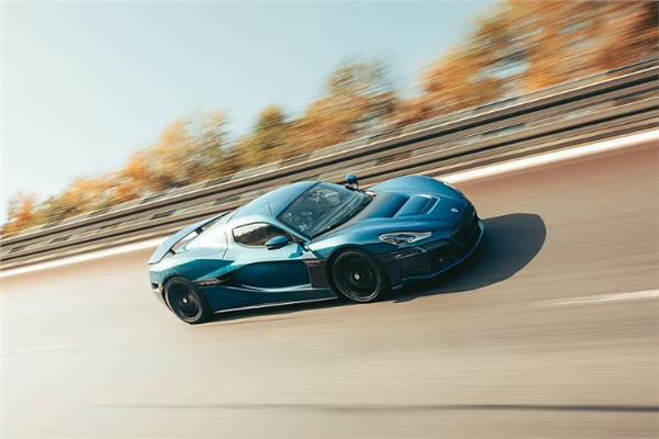 «Nevera».. أسرع سيارة كهربائية بالعالم بـ 2.1 مليون دولار  