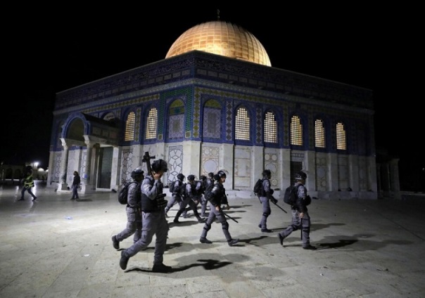 الاحتلال يعتقل معلمًا من الأقصى-الحياة الجديدة