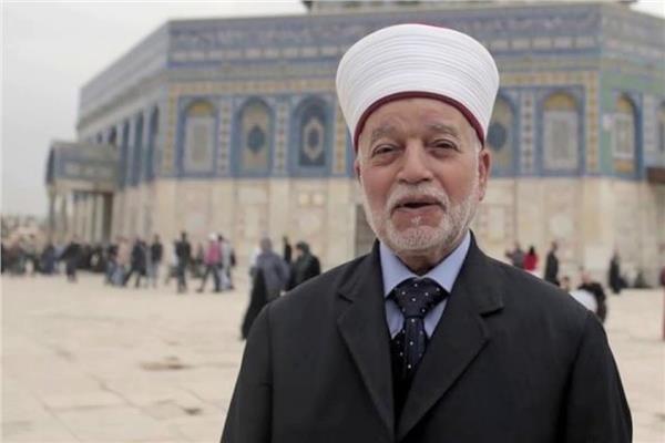 مُفتي الديار الفلسطينية يدين اعتداءات المستوطنين على الأماكن الدينية