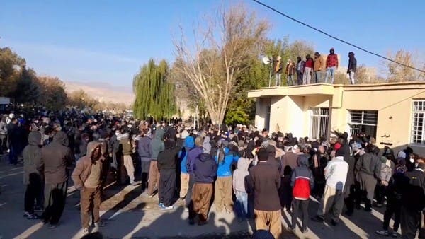 رغم القمع.. النظام الإيراني يفشل في إخماد احتجاجات “مهاباد”