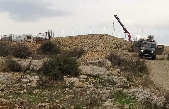الاحتلال يستولي على غرفتين زراعيتين وآثار ويجرف أراضي في عطارة شمال رام الله-الحياة الجديدة
