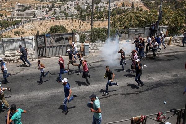إصابة 3 فلسطينيين في اعتداءات لقوات الاحتلال والمستوطنين بالضفة الغربية