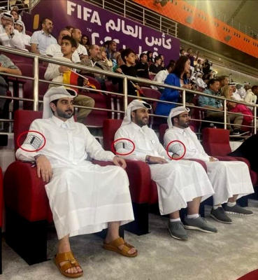المشجعون العرب يردون بشارة “الكوفية الفلسطينية” على الوزيرة الألمانية