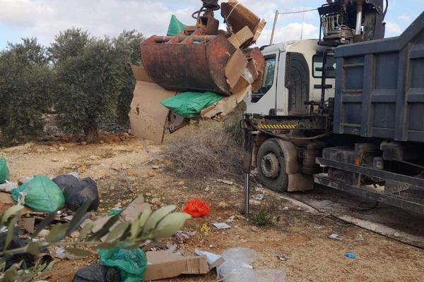 ضبط نفايات طبية خطيرة مهربة من المستوطنات غرب سلفيت-الحياة الجديدة