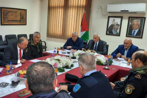 الرجوب يطلع قادة المؤسسة الأمنية على أوضاع جنين وعدوان الاحتلال عليها-الحياة الجديدة