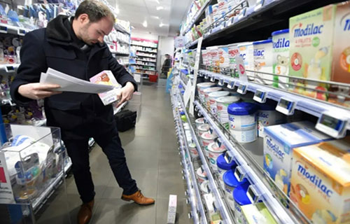 سحب منتجات إسرائيلية من الأسواق الفلسطينية لاحتوائها على “السالمونيلا”