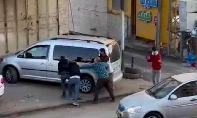 الاحتلال يقرر تعزيز الحراسة على الجندي قاتل الشهيد مفلح في حوارة-الحياة الجديدة