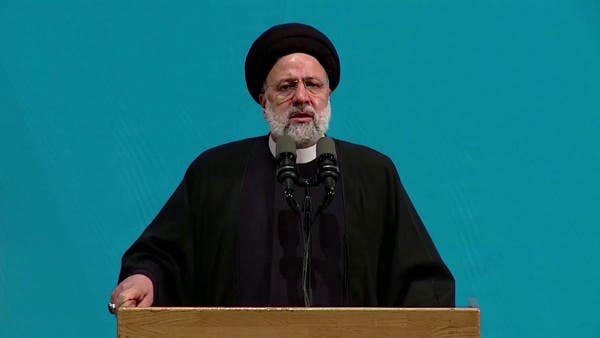 بعد تنفيذ إعدام محتج.. رئيس إيران يتوعد المتظاهرين بعقاب قاس