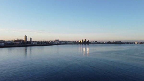 في آيسلندا يمكنك ملامسة حمم البراكين.. كيف؟