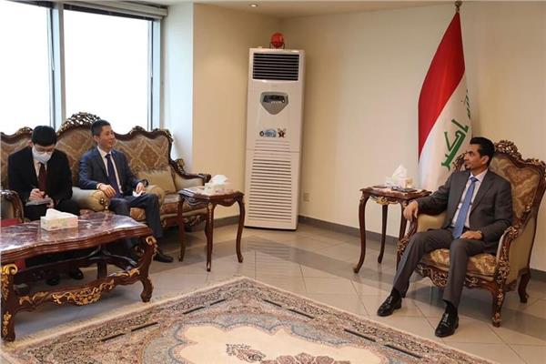 العراق يبحث الاستفادة من الخبرات الصينية المتطورة في مجال النقل