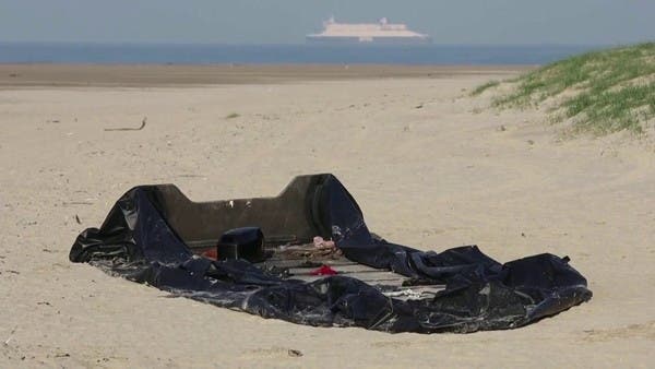 غرق مركب لاجئين في بحر المانش يعيد التوتر لعلاقات باريس ولندن