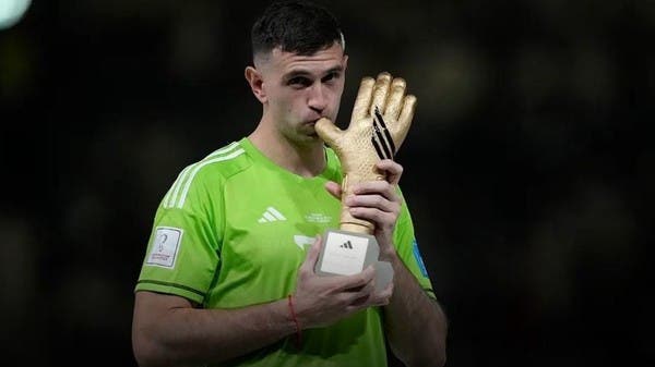 أخيراً.. مارتينيز يخرج عن صمته ويكشف سر الحركة “المعيبة”