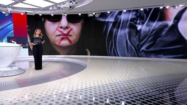 نظام طهران يخترق حسابات المحتجين.. محتجزة تكشف