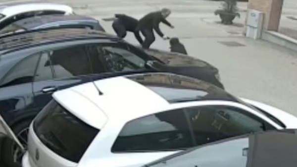 حدث في إيطاليا.. لصوص ظنوا فعلتهم مرت حتى وقعت المفاجأة