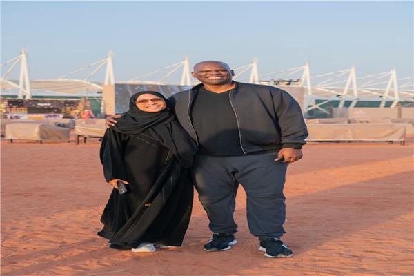 استثمارات سوق الإبل تقود لاعب سلة أمريكي إلى مهرجان الملك عبدالعزيز