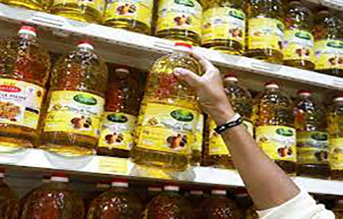 ماليزيا تحذّر من تفاقم أزمة الغذاء بسبب قواعد أوروبية